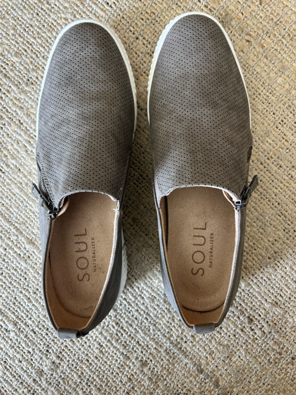 Naturalizer Soul Turner Taupe Slip On Shoe Size 10 - Picture 6 of 7